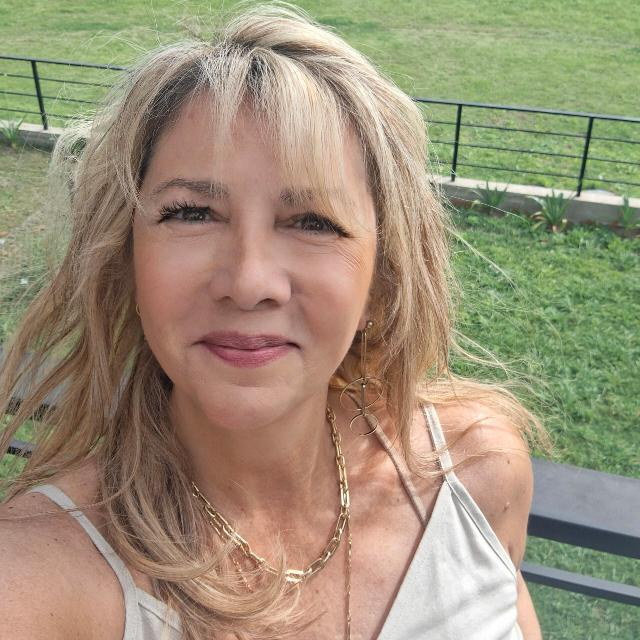 Foto profesional de Elizabeth Orlando